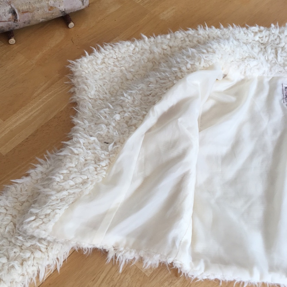 Coat - Picture 3 of 5